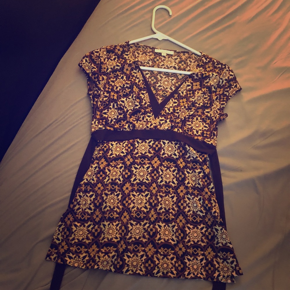 Brown and tan blouse
